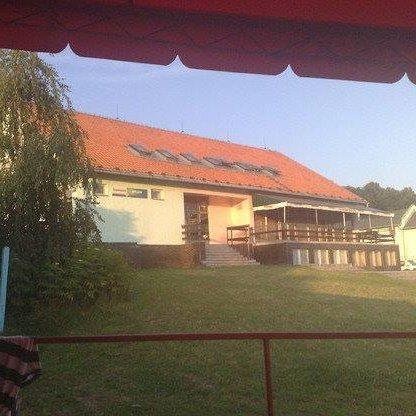 Turisticka Ubytovna Hotel Divin Ngoại thất bức ảnh